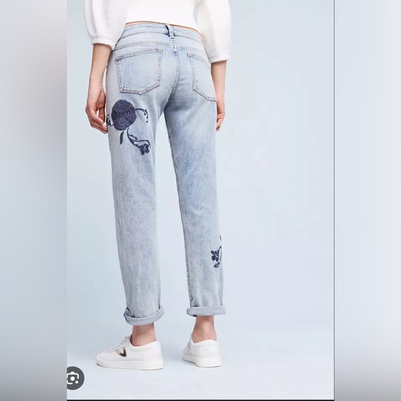 Pilcro Hyphen embroidered jeans - Picture 2 of 16